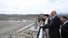 Ալիևն ու Ռաիսին ադրբեջանա-իրանական սահմանին բացեցին «Գիզ Գալասի» ՀԷԿ-ը